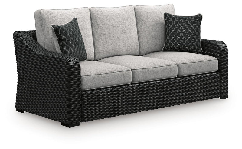 Beachcroft Outdoor Set