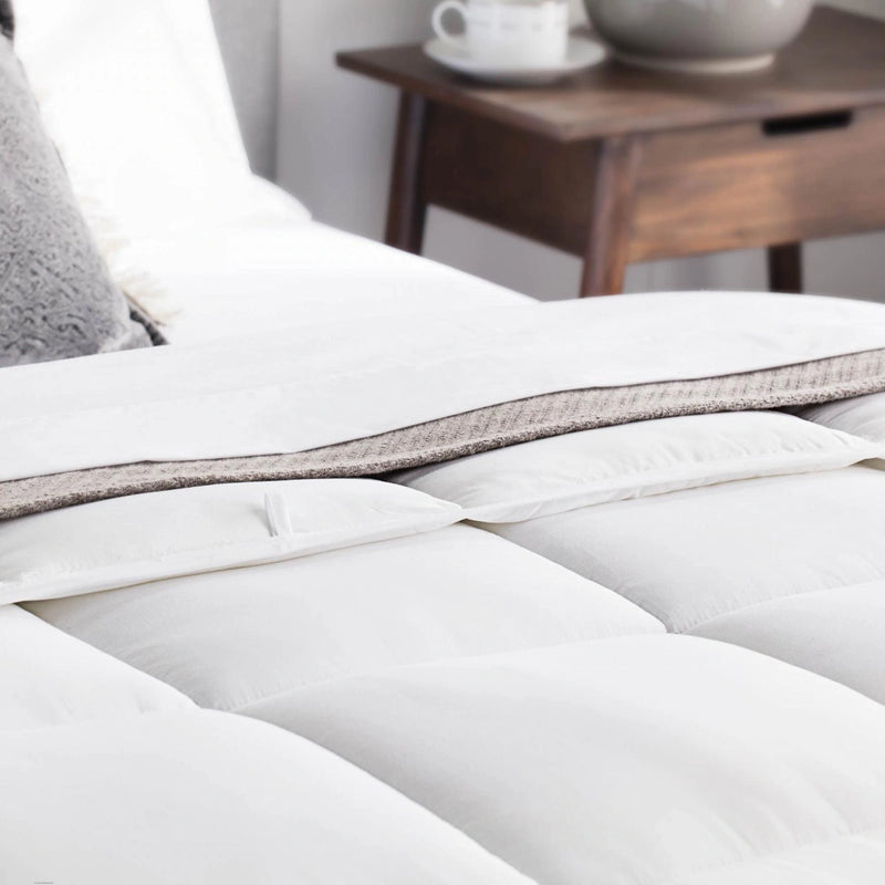 Down Alternative Microfiber Comforter